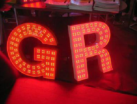 新昌LED发光字常见的安装误区。